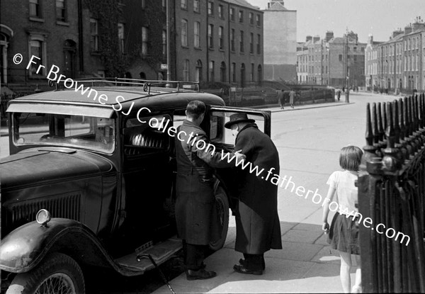 REV.V.BYRNE S.J. AGED 94 LEAVING GARDINER STREET CHURCH